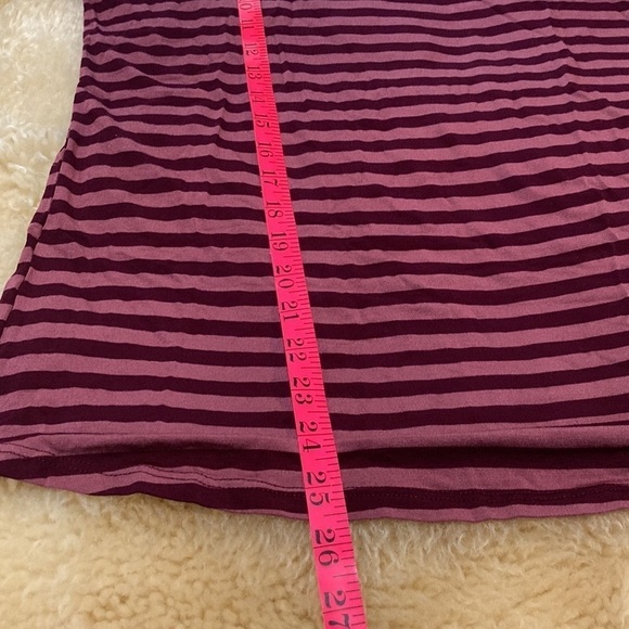 Cable & gauge striped soft tee with button sleeve acents - Picture 6 of 11